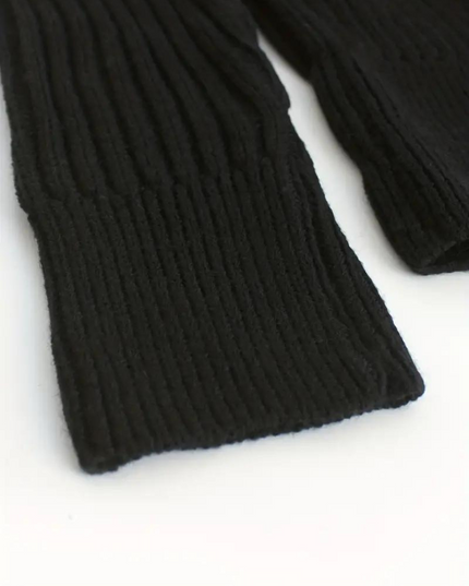 Sweter lniany z asymetrycznym dekoltem