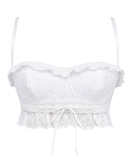 Biały haftowany biustonosz typu bralette i luźne spodnie