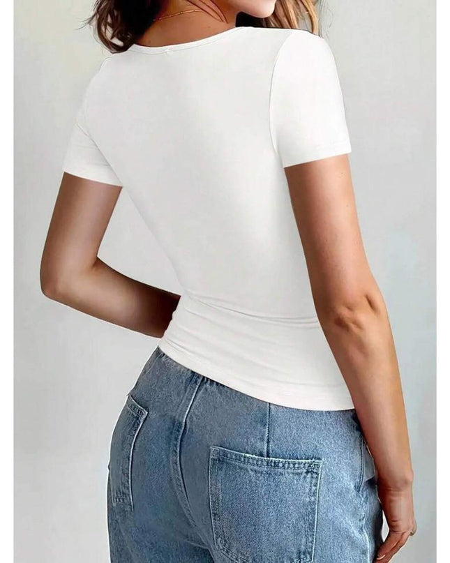 Krótki dopasowany T-shirt z okrągłym dekoltem