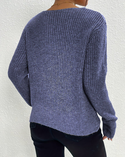 Sweter z dekoltem w serek i skręconym przodem