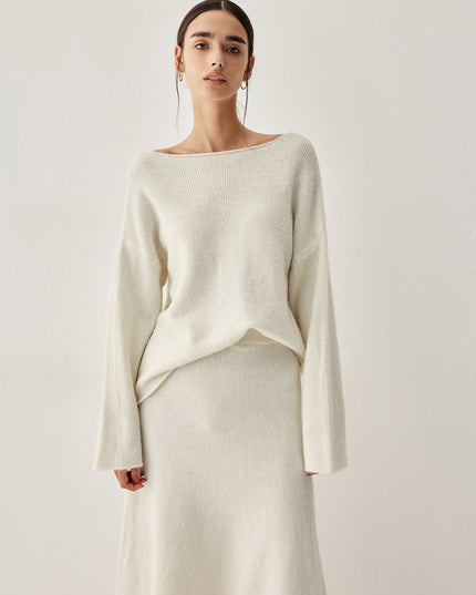 Oversize'owy sweter z długą spódnicą