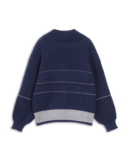 Sweter z otwartym kołnierzem i guzikami