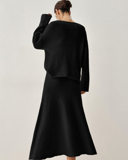 Oversize'owy sweter z długą spódnicą