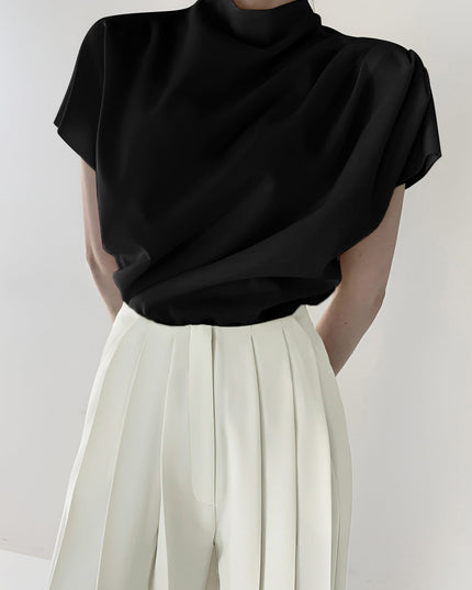 Minimalistyczny top z krótkim rękawem